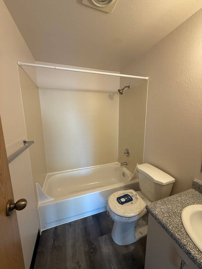 Apartment for rent at 6700 Roosevelt Way NE, Seattle, WA 98115