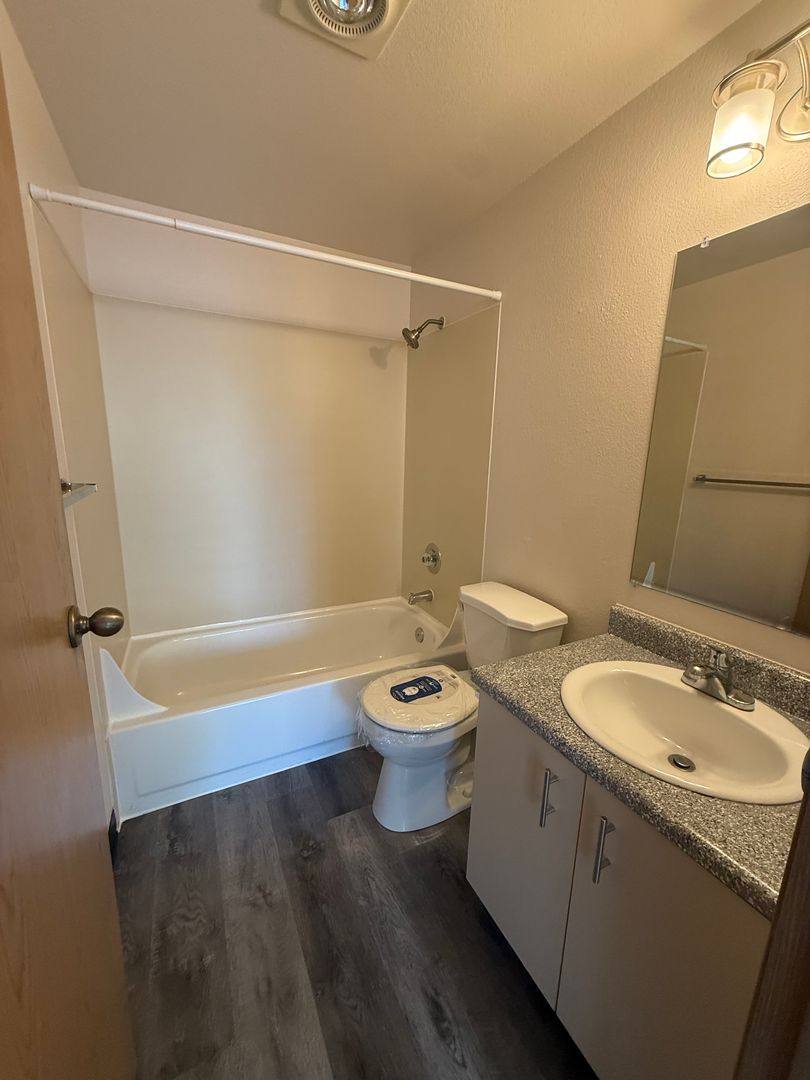 Apartment for rent at 6700 Roosevelt Way NE, Seattle, WA 98115