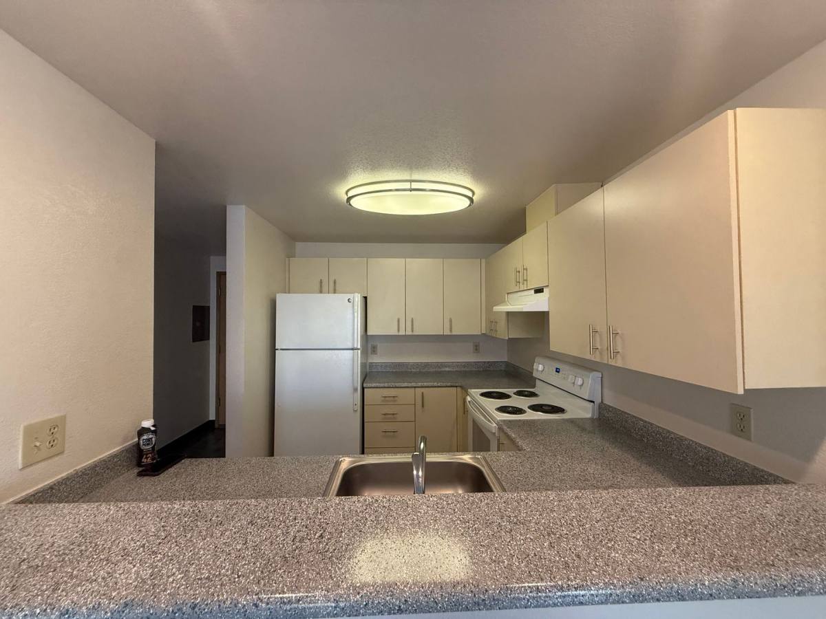 Apartment for rent at 6700 Roosevelt Way NE, Seattle, WA 98115