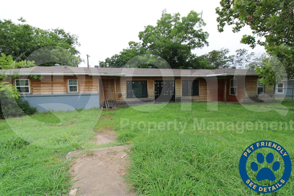 Apartment for rent at 17 Macarthur Dr #A, Denison, TX 75020