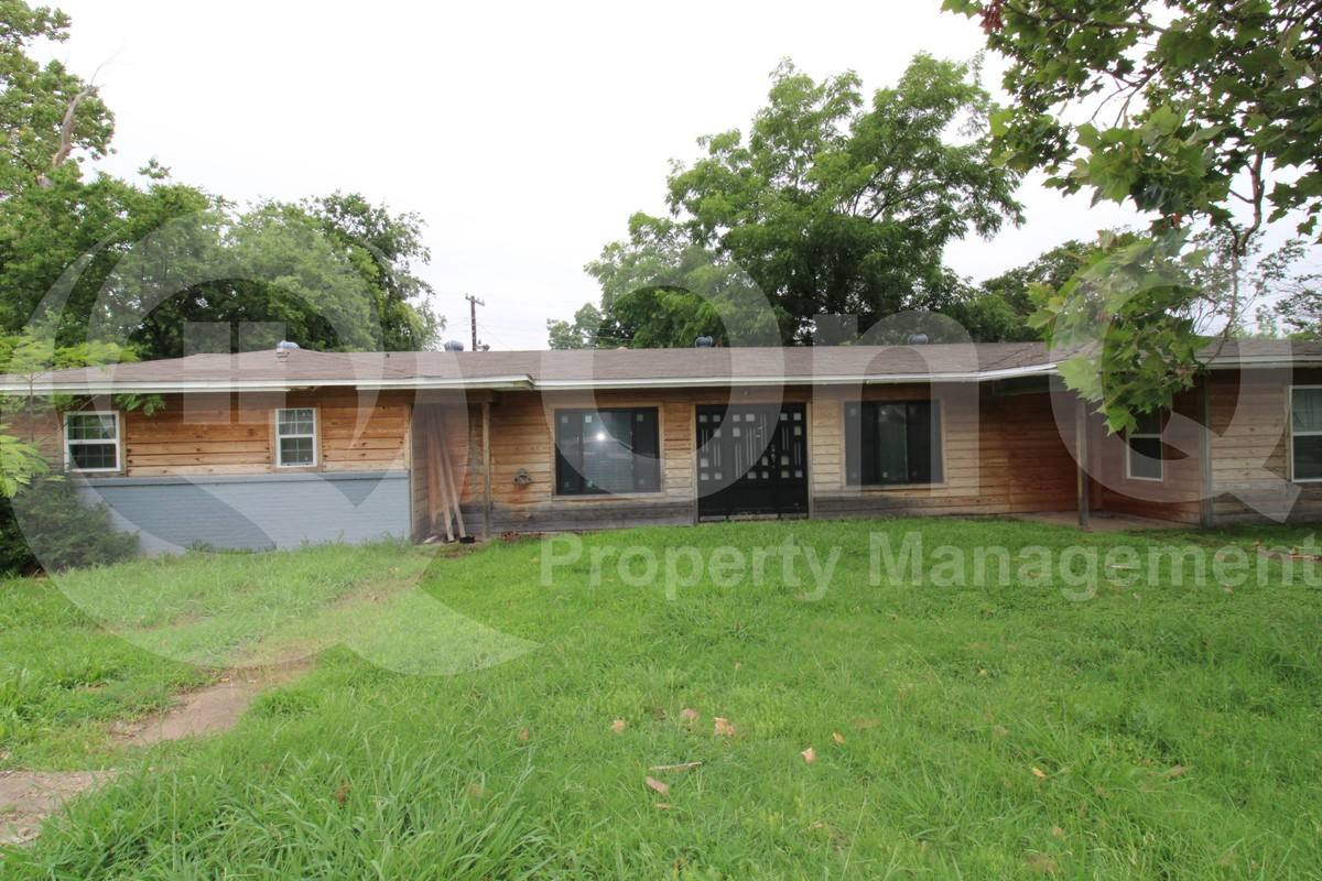 Apartment for rent at 17 Macarthur Dr #A, Denison, TX 75020