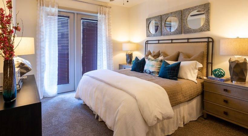 Apartment for rent at 1414 Texas Ave, Houston, TX 77002