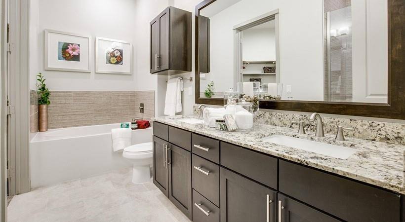 Apartment for rent at 1414 Texas Ave, Houston, TX 77002