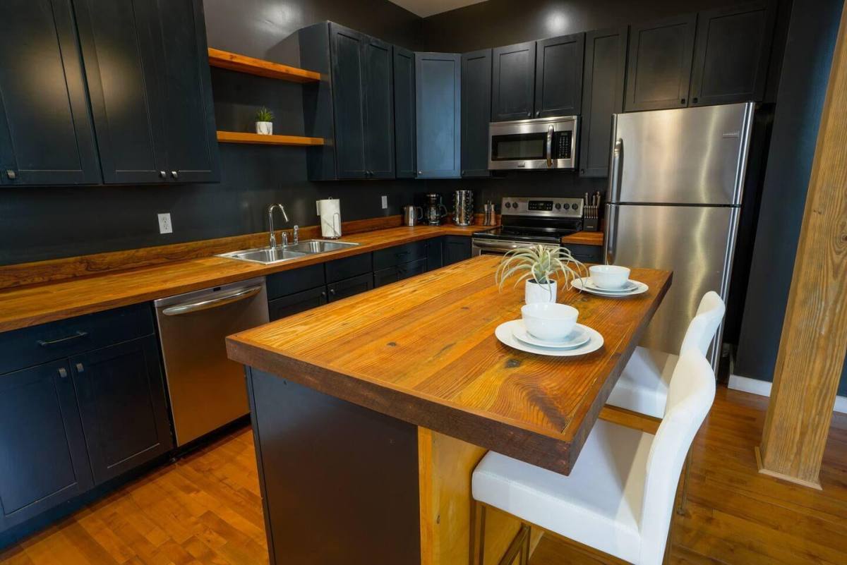 Apartment for rent at 709 Jackson #203, New Orleans, LA 70130