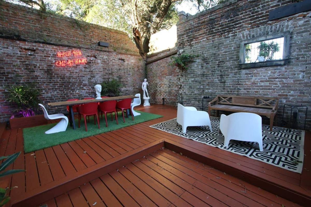 Apartment for rent at 709 Jackson #203, New Orleans, LA 70130