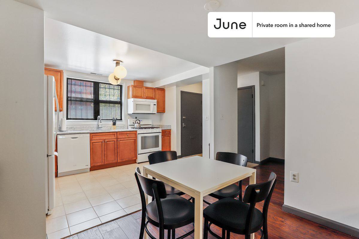 Apartment for rent at 1107 1 2 M St NW, Washington, DC 20005