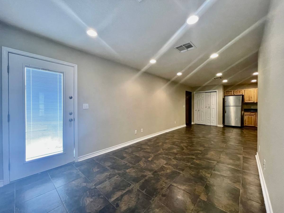 Townhouse for rent at 525 W Hutchison - A, San Marcos, TX 78666