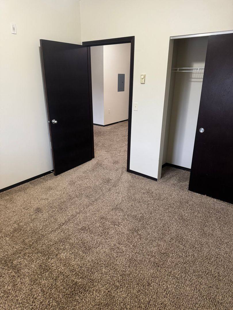 Apartment for rent at 1327 W 23rd Ave, Mitchell, SD 57301