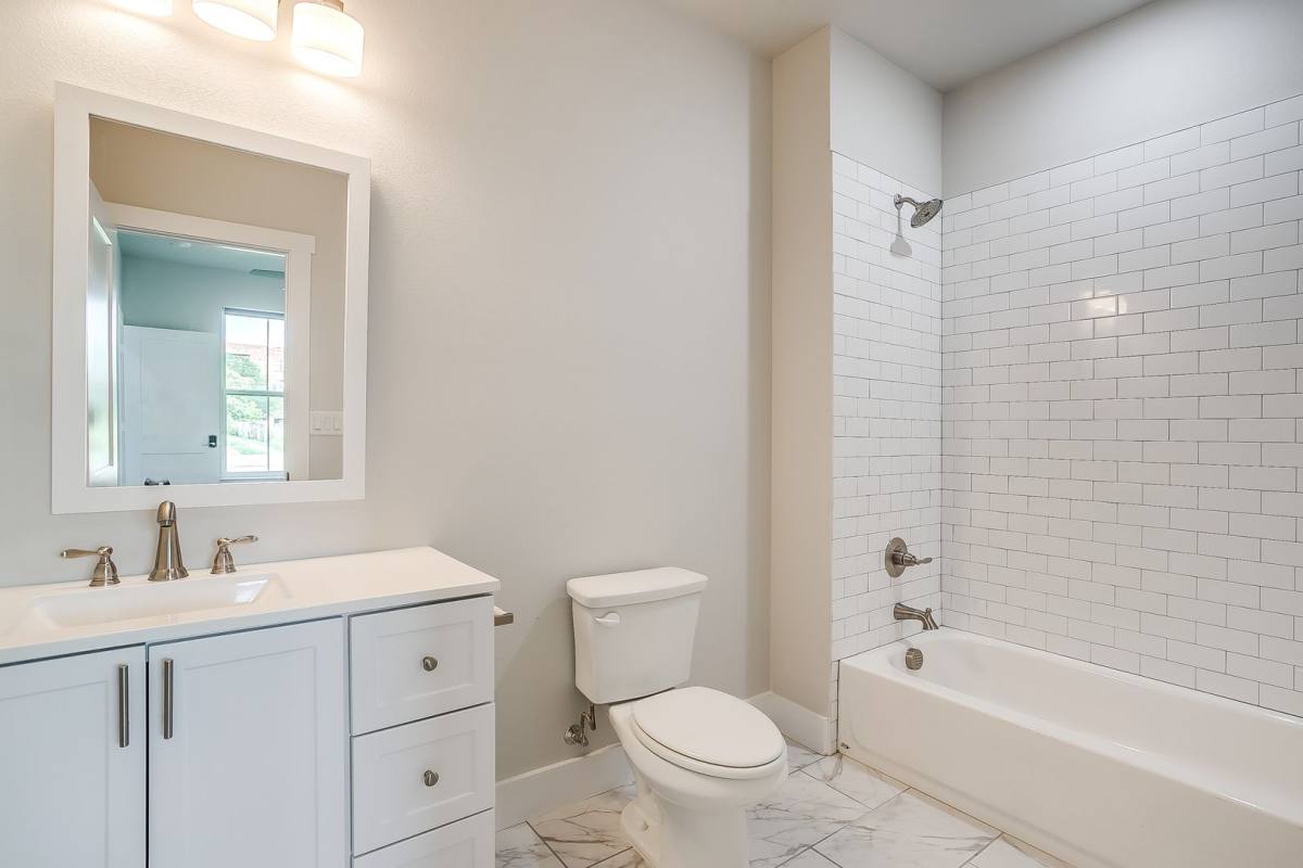 Apartment for rent at 2716 Forest Park Blvd, Fort Worth, TX 76110