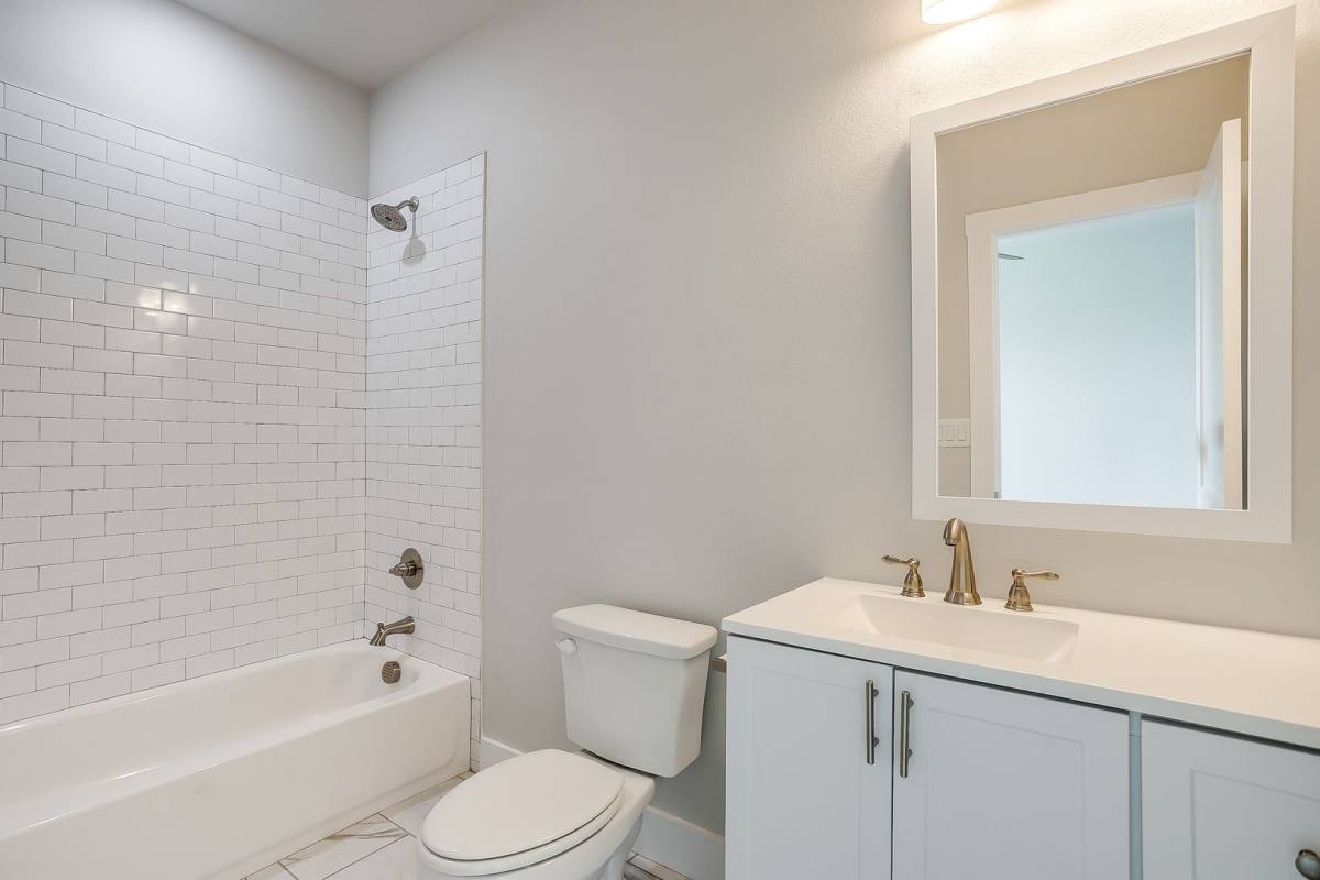 Apartment for rent at 2716 Forest Park Blvd, Fort Worth, TX 76110