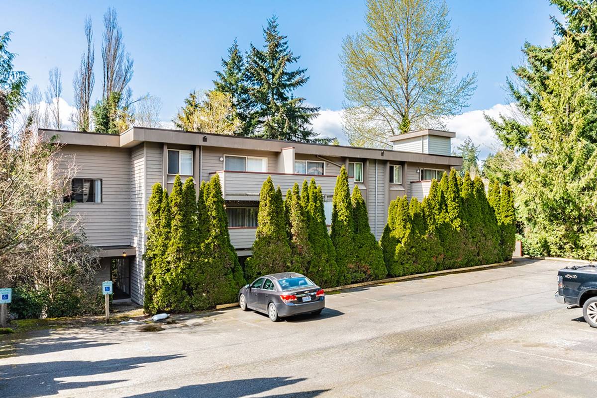 Apartment for rent at 425 Y SE, Bellevue, WA 98004