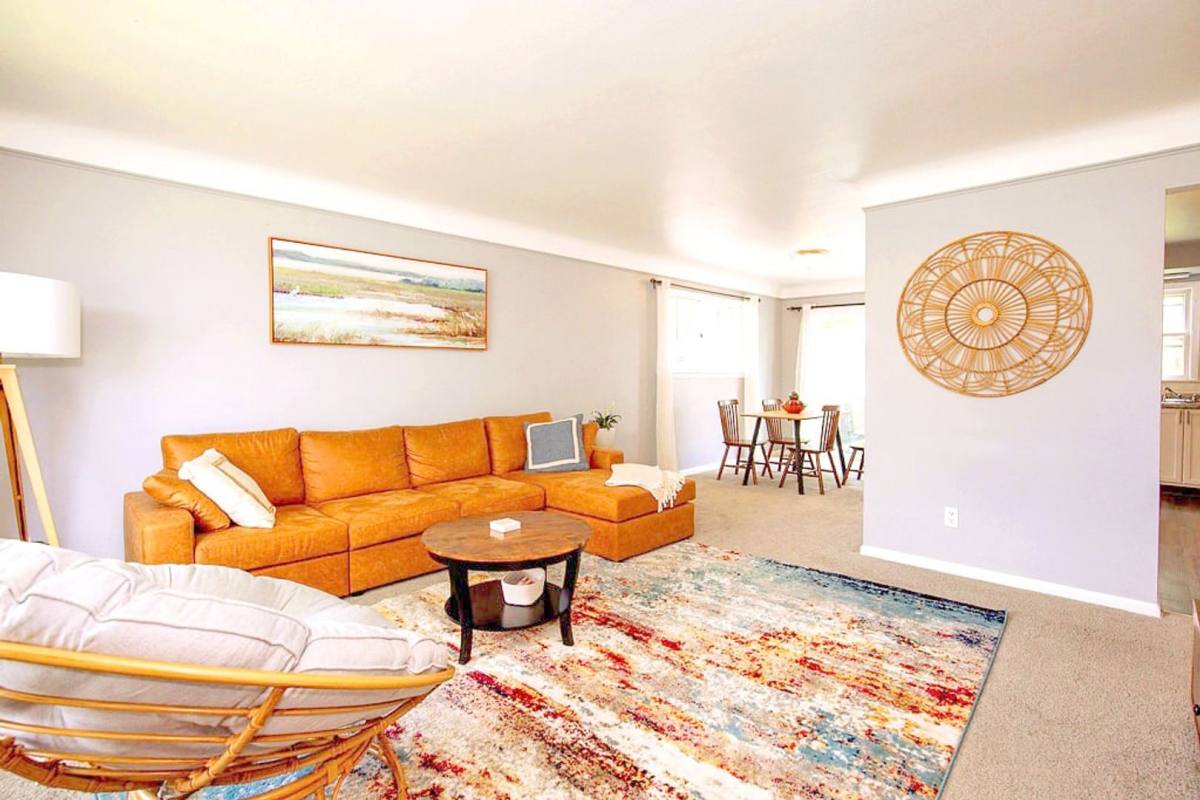 House for rent at 15900 Rowena, Maple Heights, OH 44137