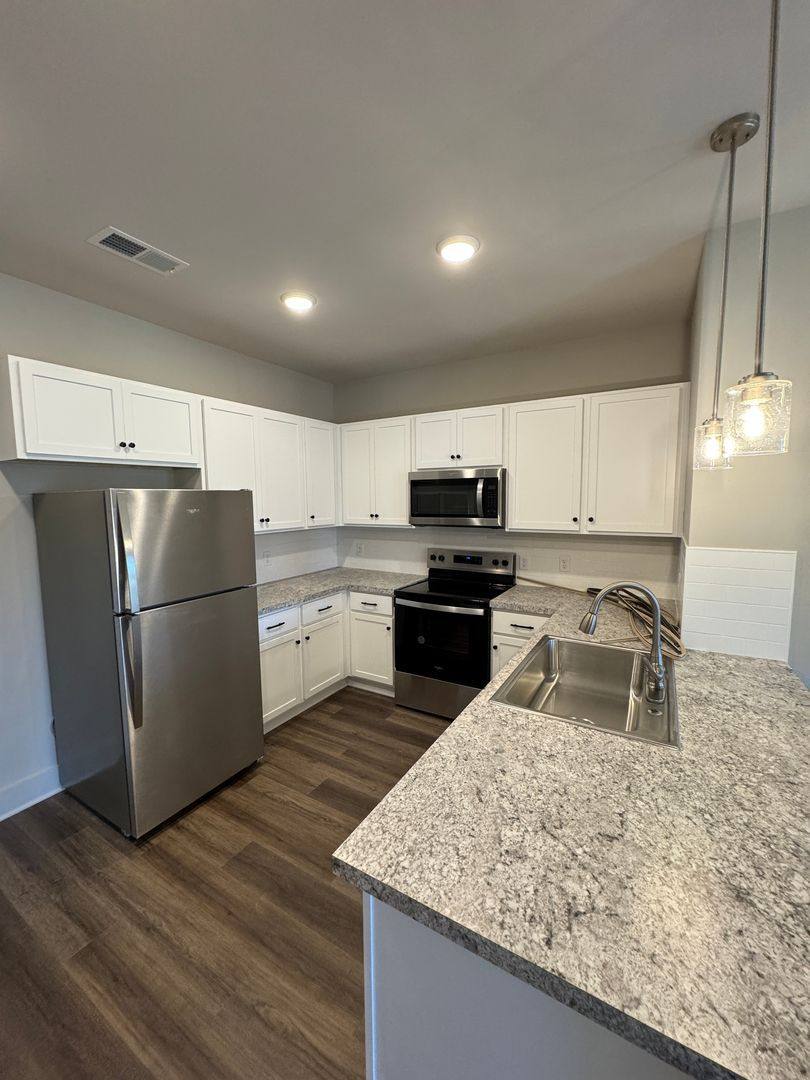 Apartment for rent at 5276 Baker Springs St, Bowling Green, KY 42101