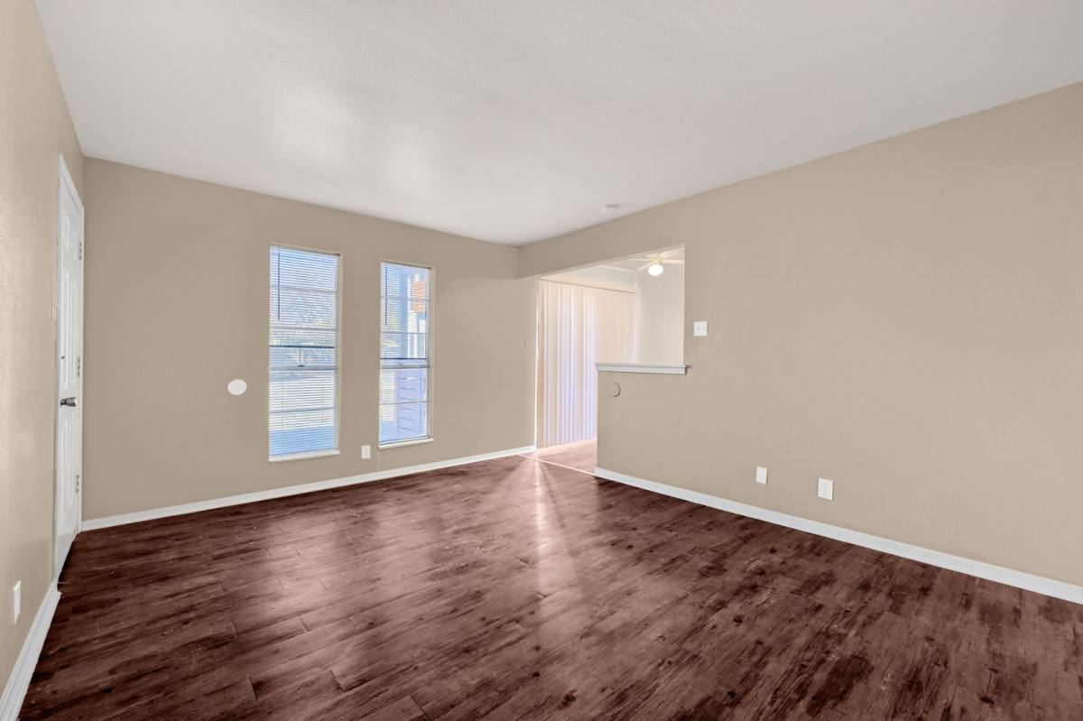 Apartment for rent at 1920 W Shields Dr, Sherman, TX 75092