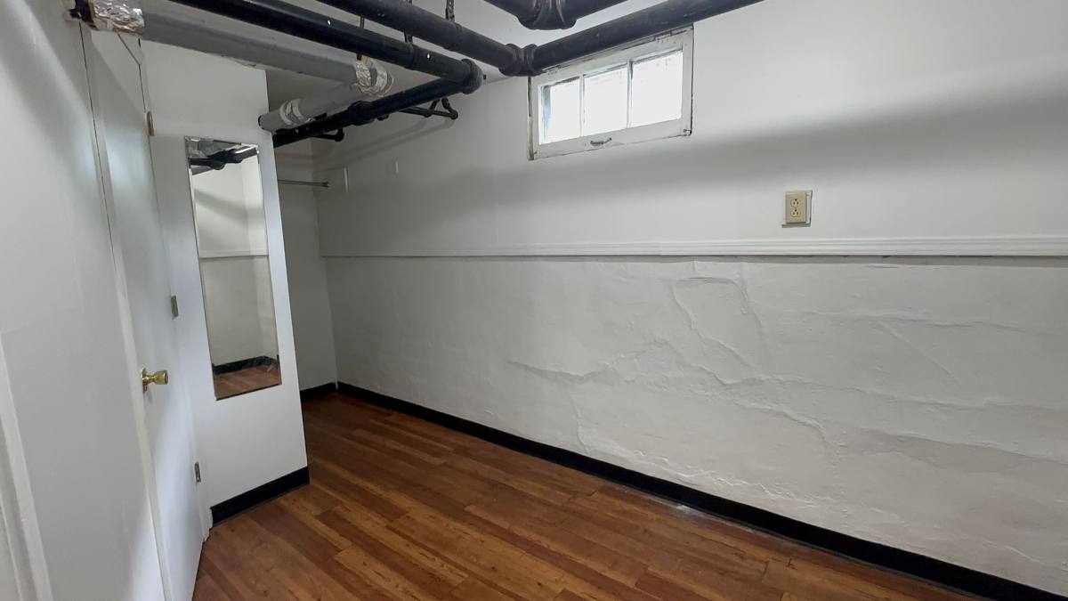 Apartment for rent at 109 E Stewart Rd, Columbia, MO 65203