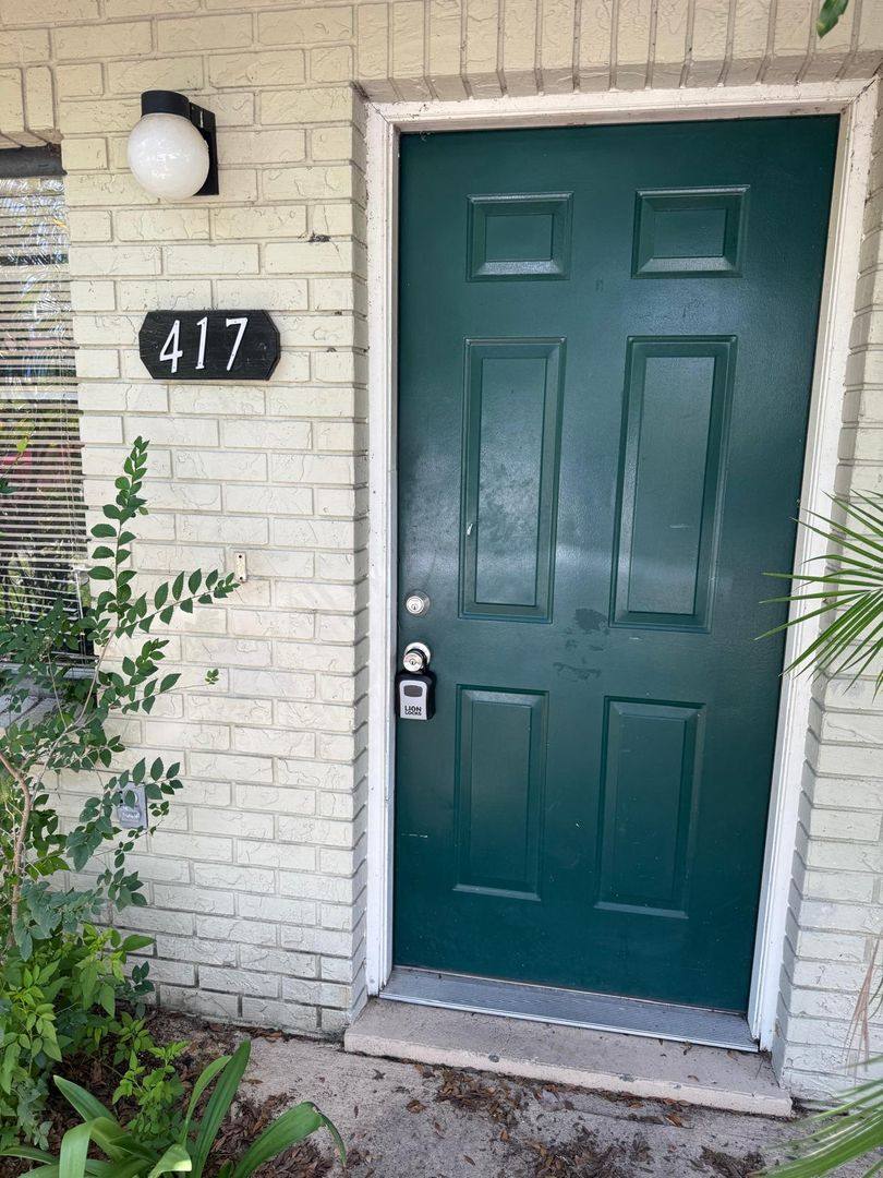 House for rent at 417 Century Blvd, Auburndale, FL 33823