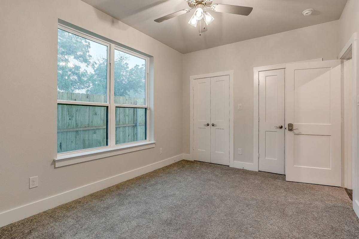 Apartment for rent at 2718 Forest Park Blvd, Fort Worth, TX 76110