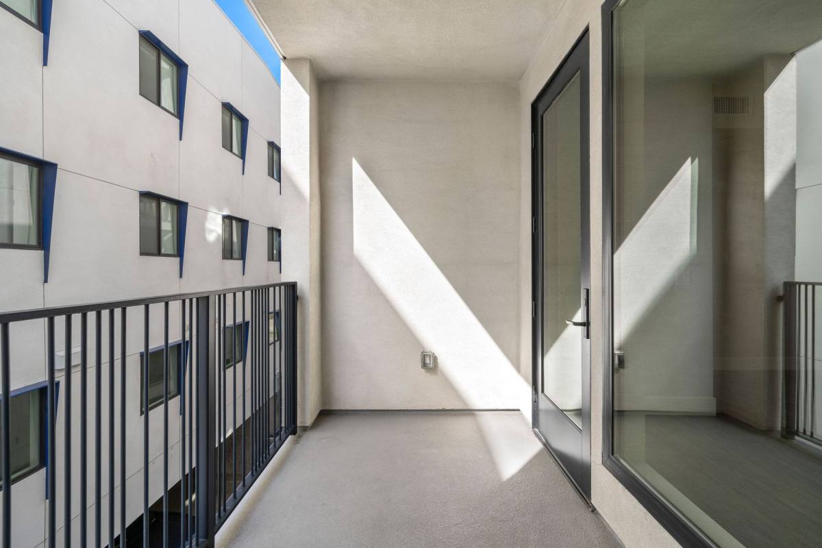 Apartment for rent at 5550 Bonner Ave, North Hollywood, CA 91601