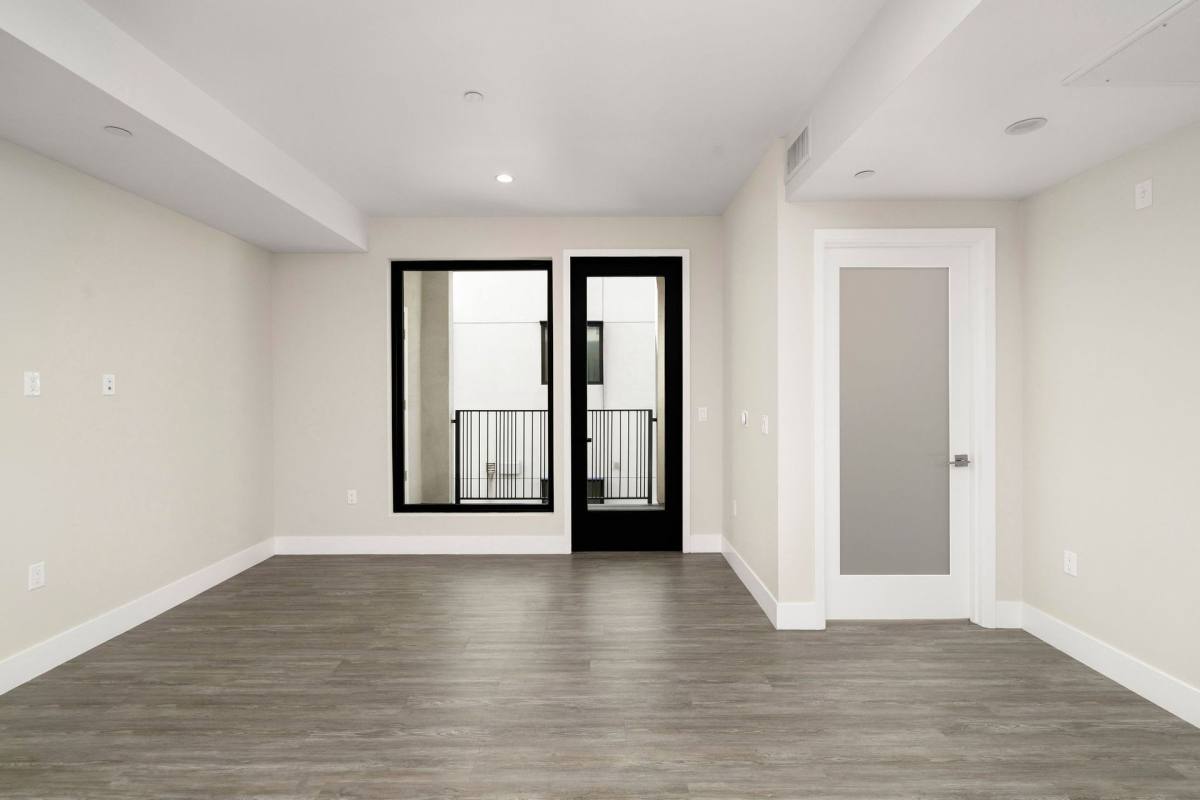 Apartment for rent at 5550 Bonner Ave, North Hollywood, CA 91601