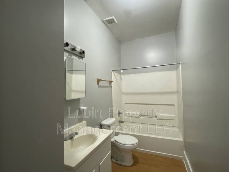 Apartment for rent at 327 Lema Place, Memphis, TN 38105