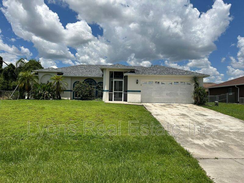 House for rent at 8397 Bahamas Rd, Fort Myers, FL 33967