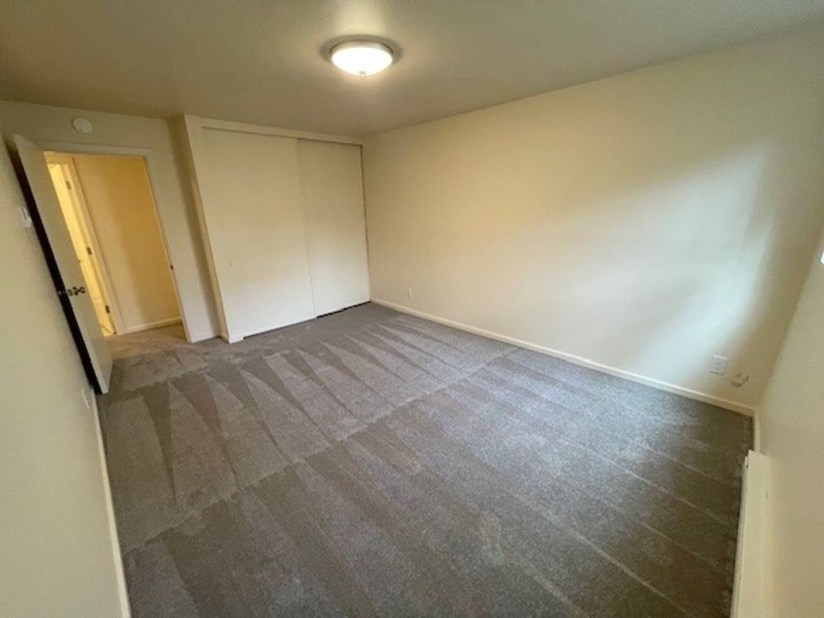 Apartment for rent at 11745 15th Ave NE, Seattle, WA 98125