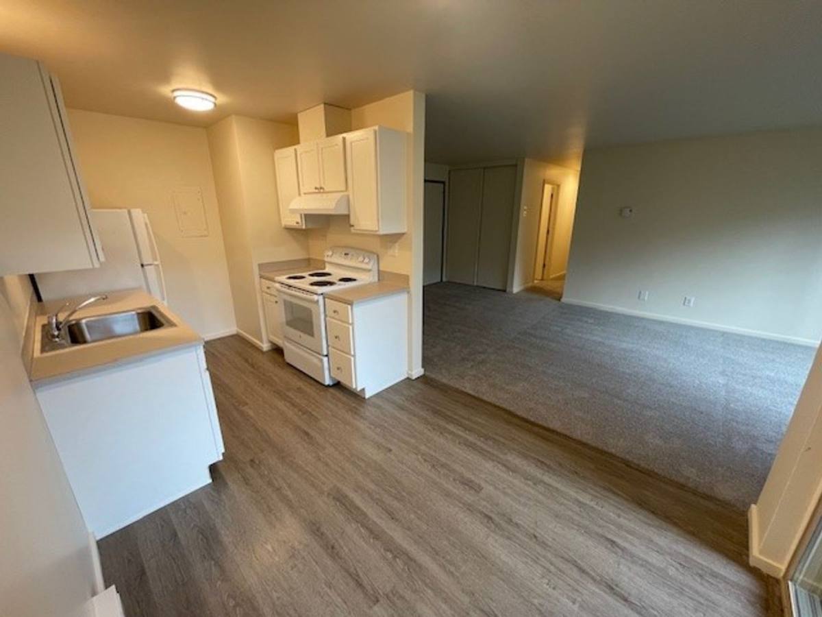 Apartment for rent at 11745 15th Ave NE, Seattle, WA 98125