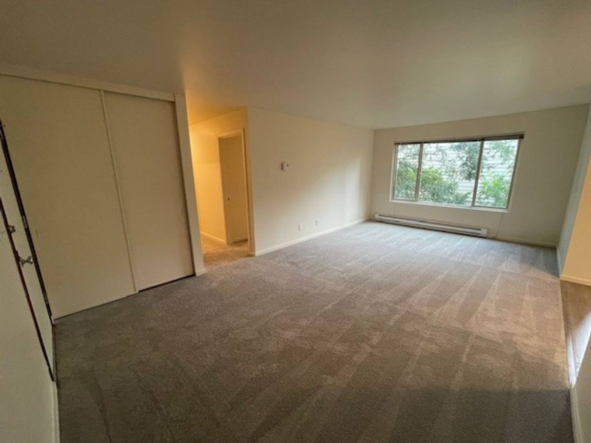 Apartment for rent at 11745 15th Ave NE, Seattle, WA 98125