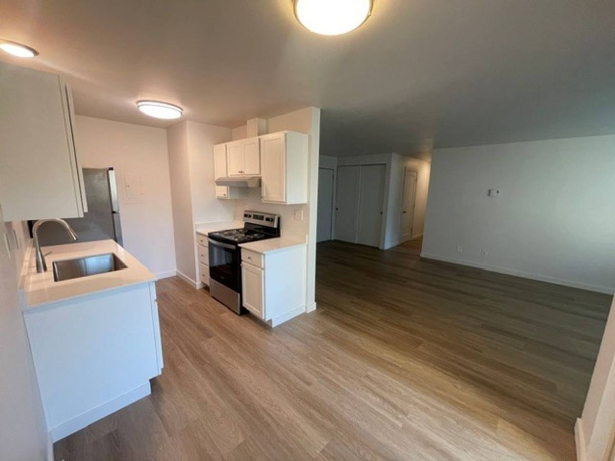 Apartment for rent at 11745 15th Ave NE, Seattle, WA 98125