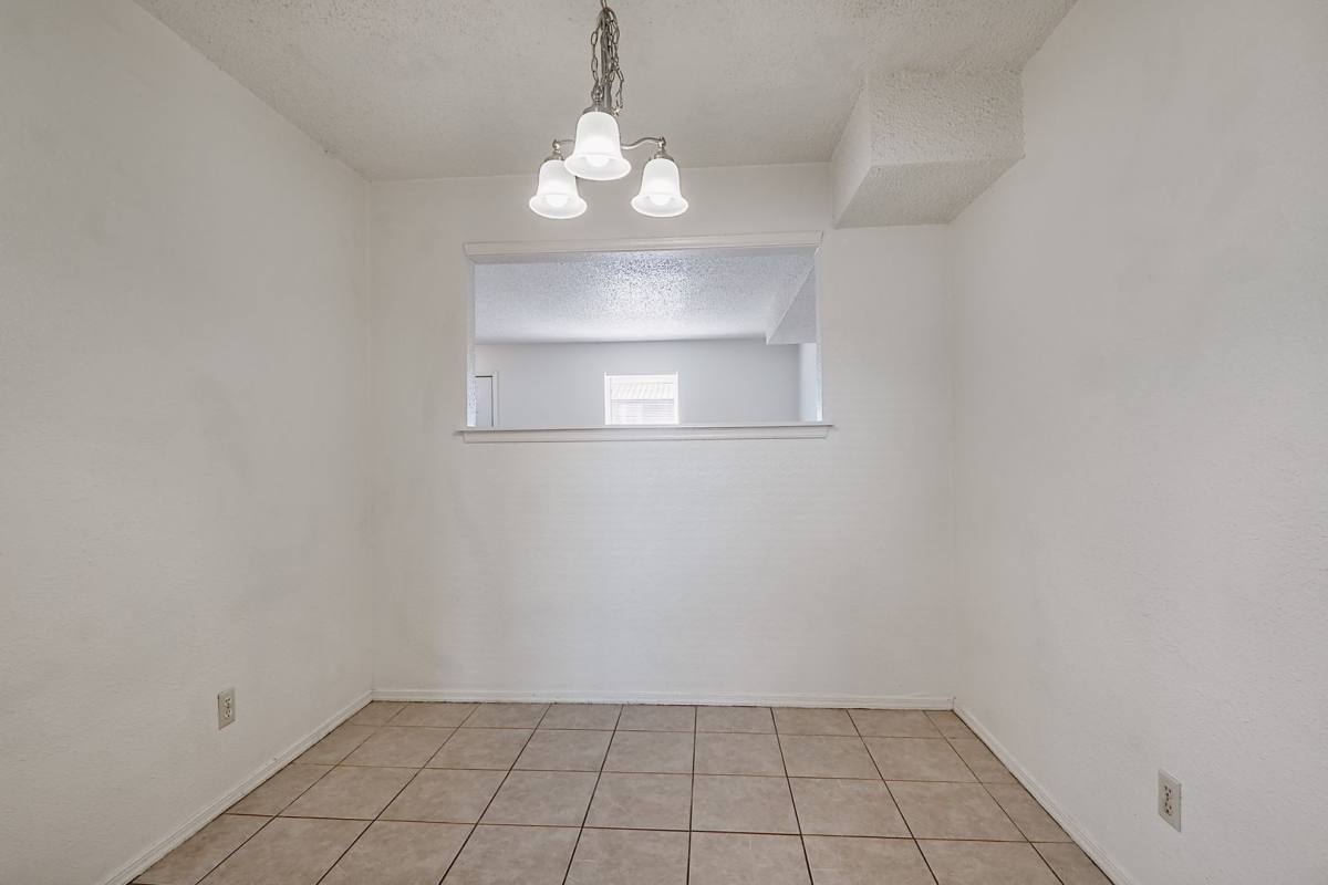 Apartment for rent at 653-1035 N Betty Jo Dr, Fayetteville, AR 72701