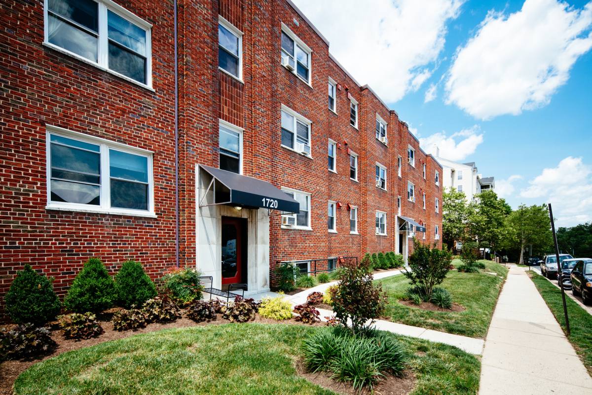 Apartment for rent at 1720 - 1726 N Quinn St, Arlington, VA 22209