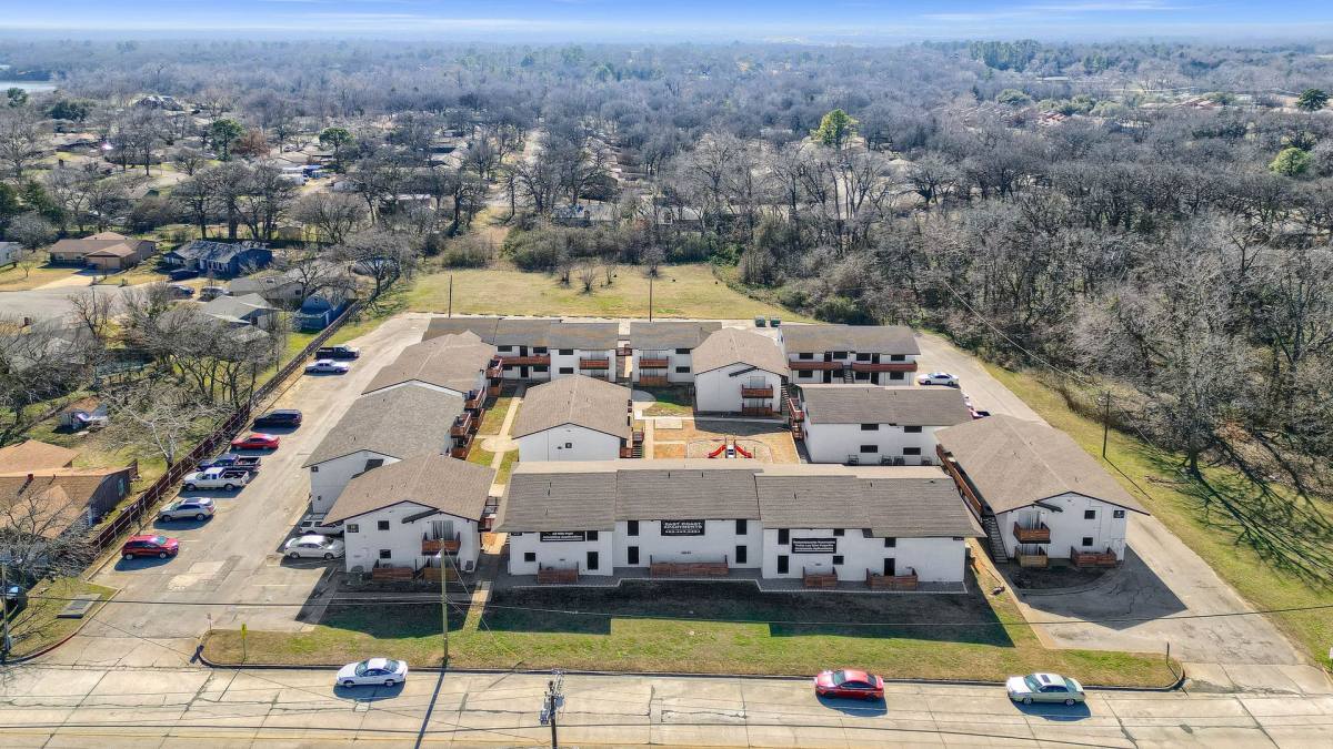 Apartment for rent at 2824 W Crawford St, Denison, TX 75020