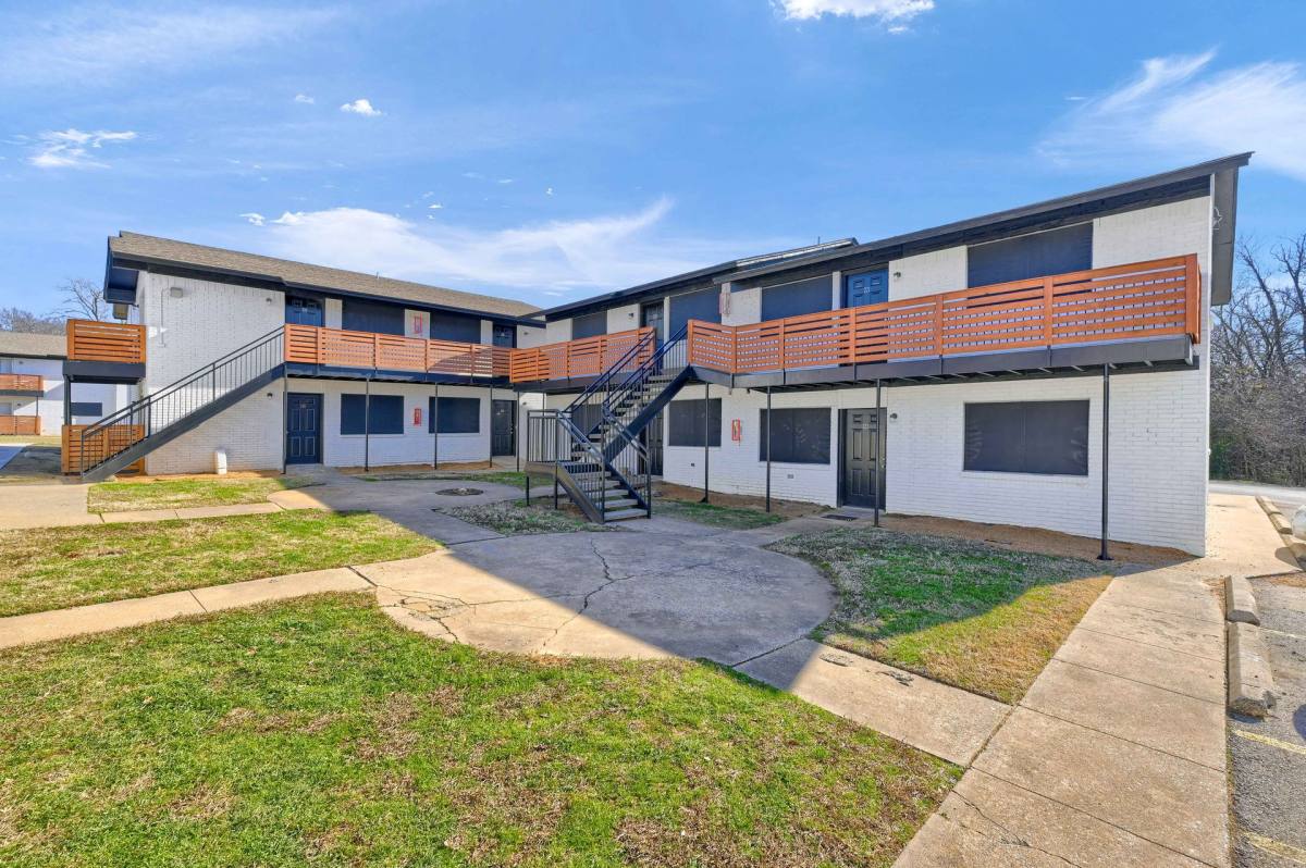 Apartment for rent at 2824 W Crawford St, Denison, TX 75020