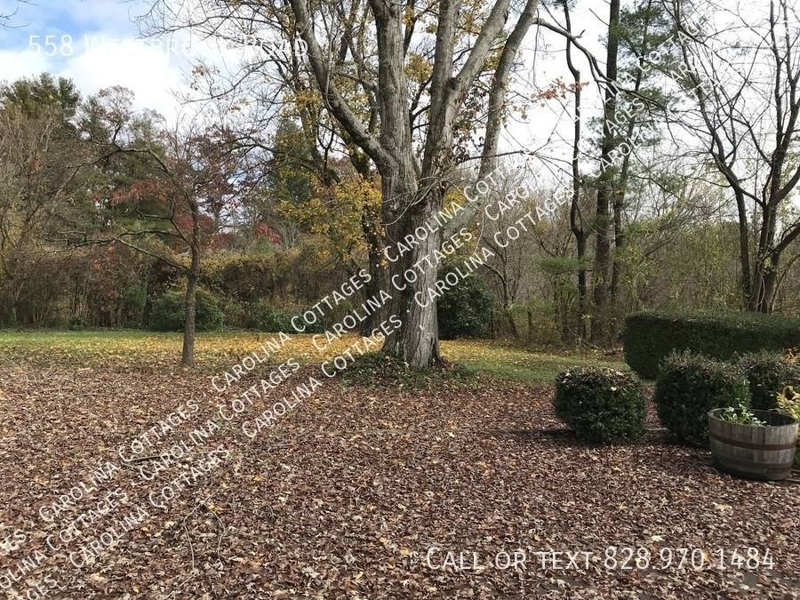 House for rent at 558 Westbrook Rd, Hendersonville, NC 28739