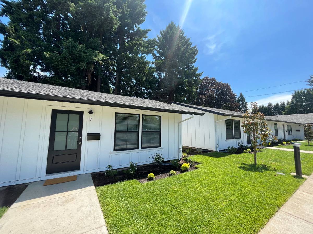 Apartment for rent at 3405 SE Harvey St, Portland, OR 97222