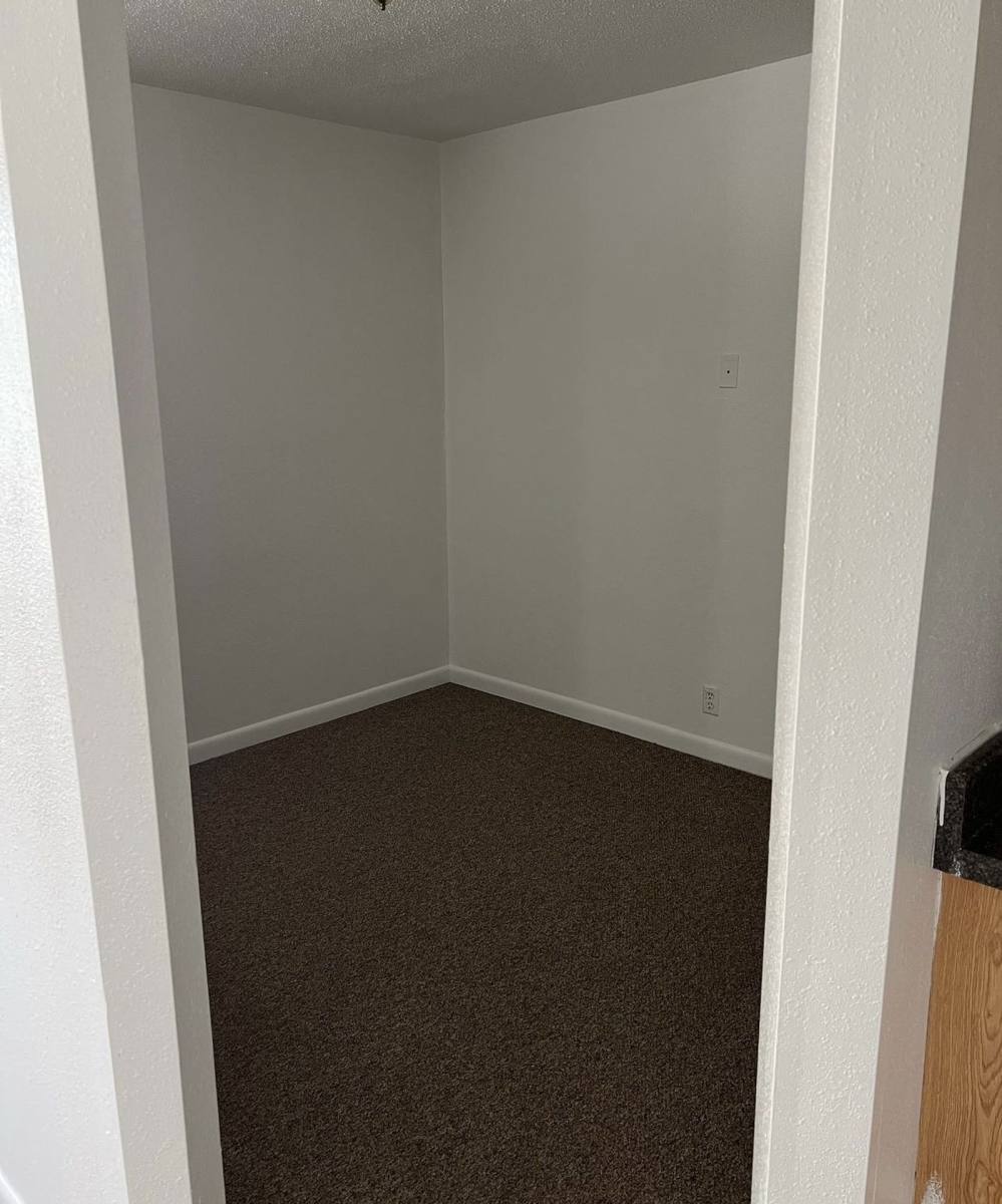 Apartment for rent at 902 N Charles St, Macomb, IL 61455