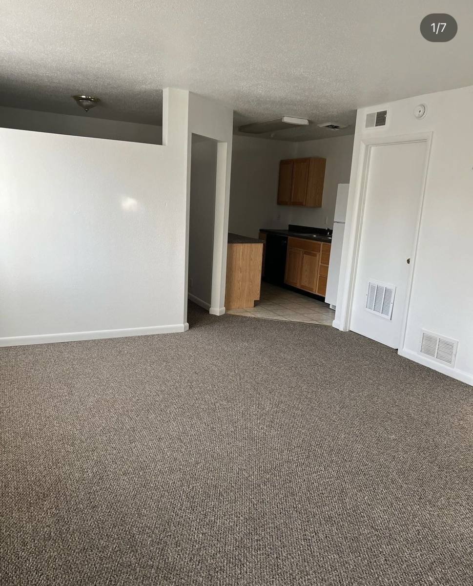 Apartment for rent at 902 N Charles St, Macomb, IL 61455
