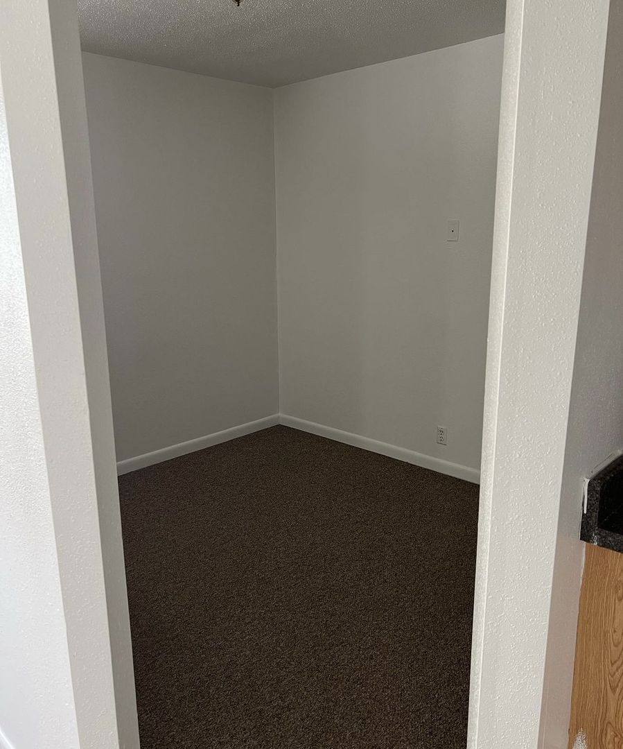 Apartment for rent at 902 N Charles St, Macomb, IL 61455