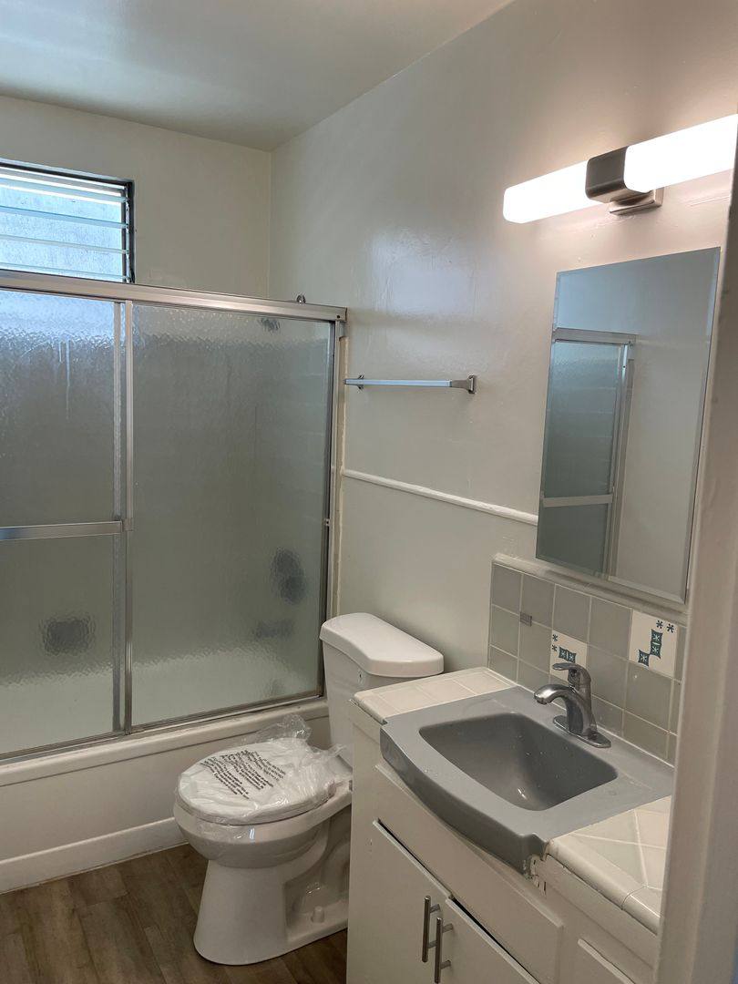 Apartment for rent at 3747 Clarington Ave, Los Angeles, CA 90034