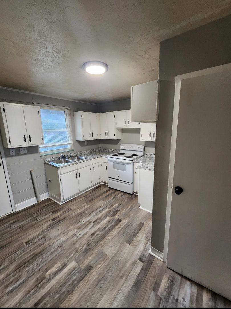 Apartment for rent at 1139 Main St, Rocky Top, TN 37769