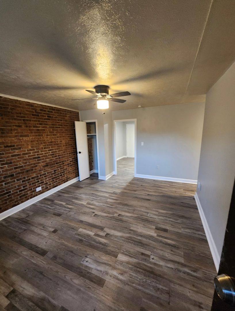 Apartment for rent at 1139 Main St, Rocky Top, TN 37769
