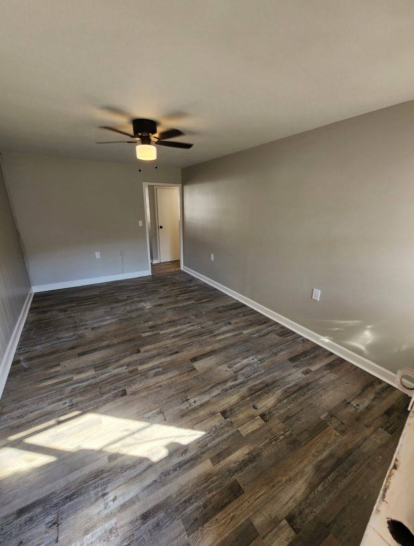 Apartment for rent at 1139 Main St, Rocky Top, TN 37769