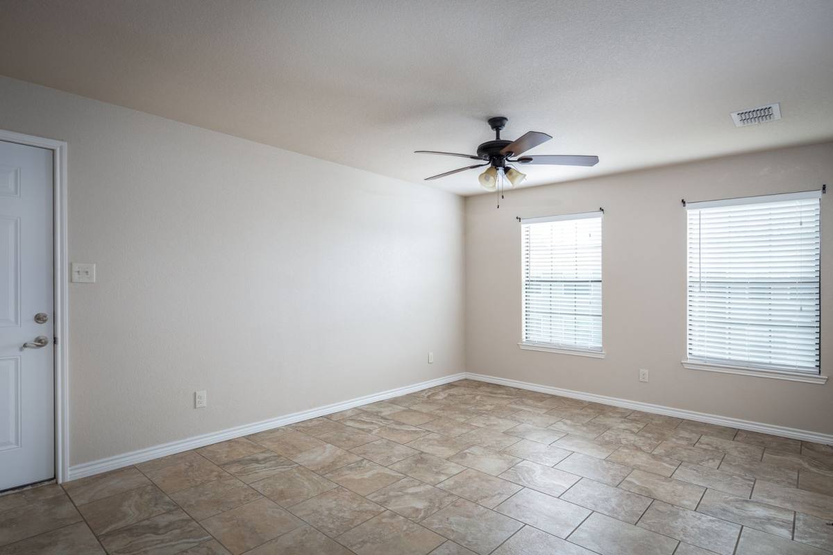 Apartment for rent at 1305 Kings Way, Del Rio, TX 78840