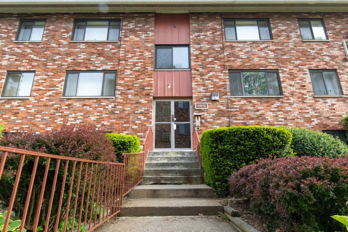 Apartment for rent at 233-241 Edgewood Ave, Pittsburgh, PA 15218