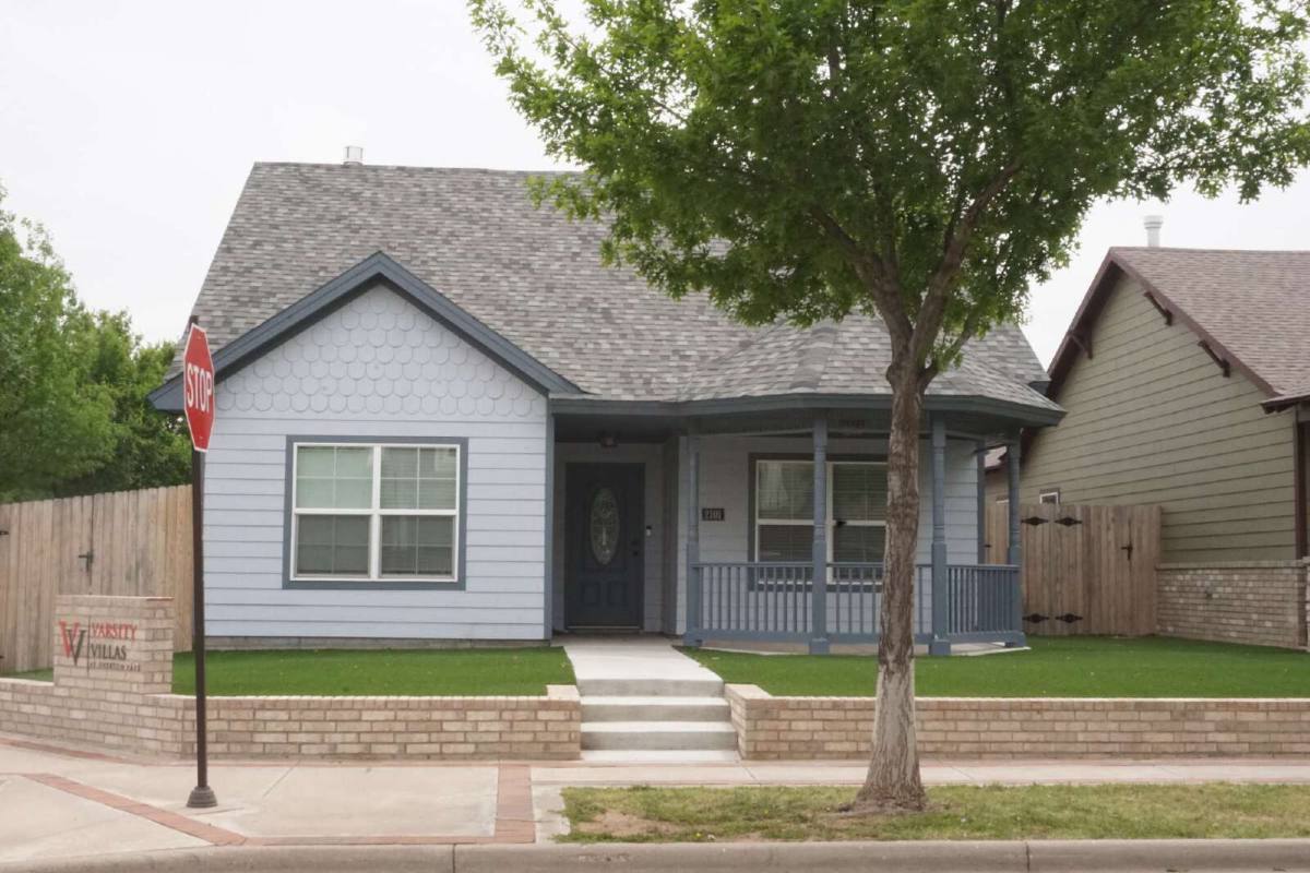 2101 9th St, Lubbock, TX 79401