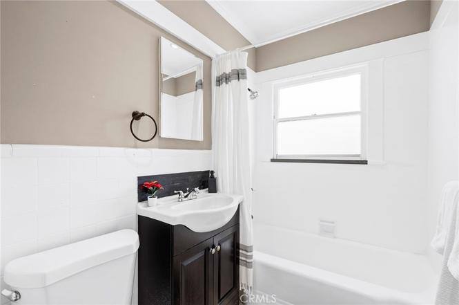 Townhouse for rent at 1336 Tamarind Ave, Los Angeles, CA 90028