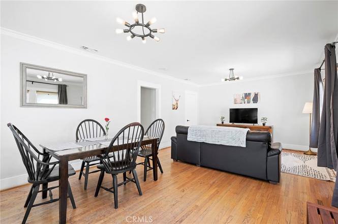 Townhouse for rent at 1336 Tamarind Ave, Los Angeles, CA 90028
