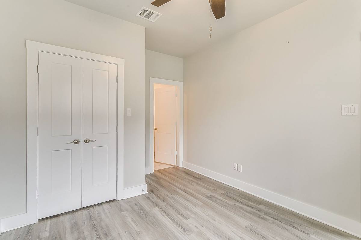 Apartment for rent at 3210 Forest Park Blvd, Fort Worth, TX 76110