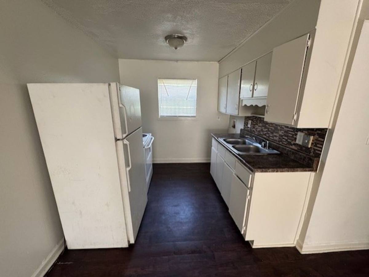 Apartment for rent at 2709 Ave E, Birmingham, AL 35218