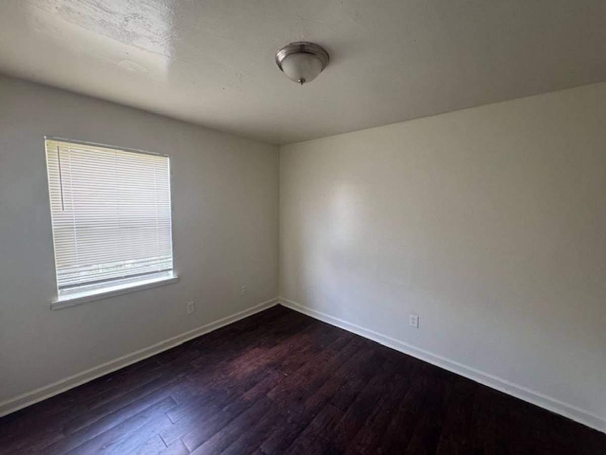 Apartment for rent at 2709 Ave E, Birmingham, AL 35218
